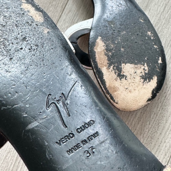 Giuseppe Zanotti Silver Metal Circle Flat Sandals size 37 - Picture 6 of 8